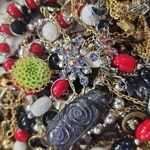 4.5lbs Wearable Costume/Vtg/Mod Jewelry